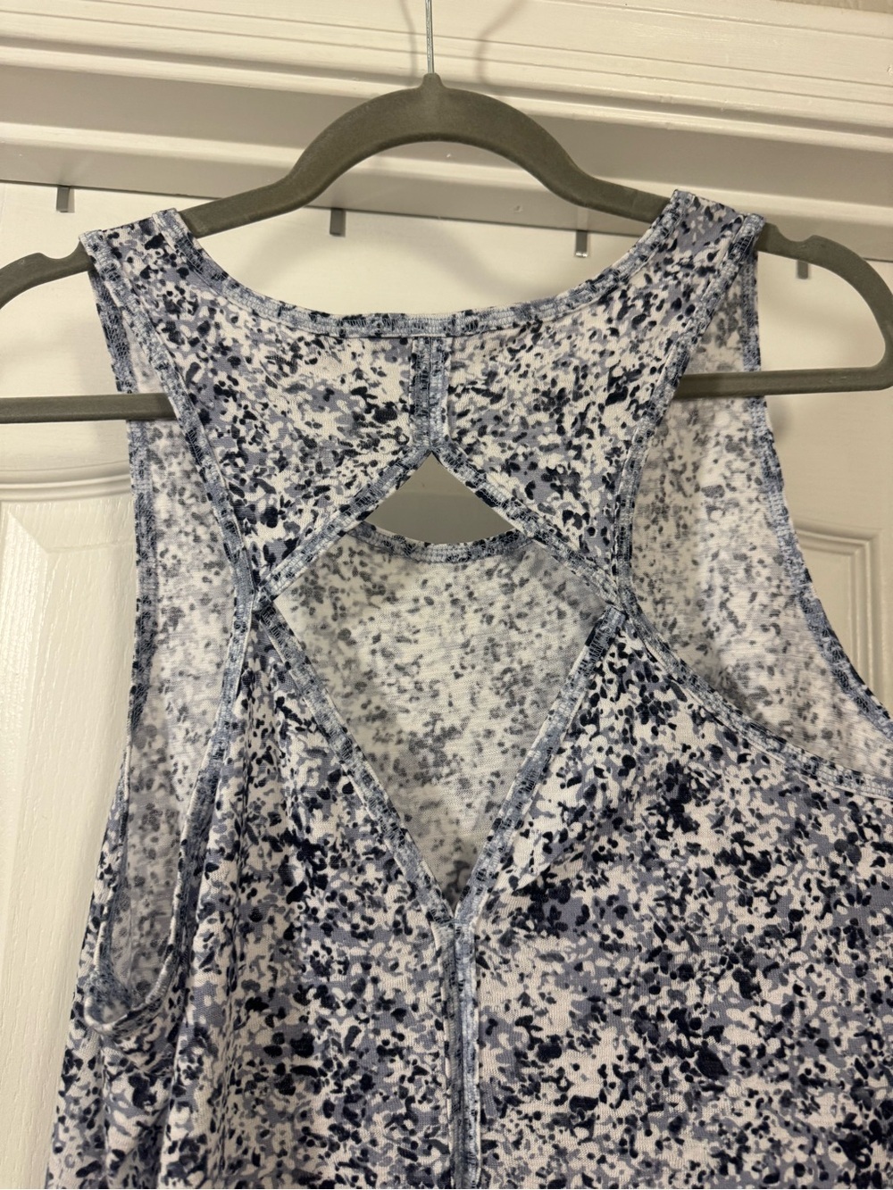 Athleta Grey, Black, and White Speckled Open-Back Tank - Picture 6 of 9